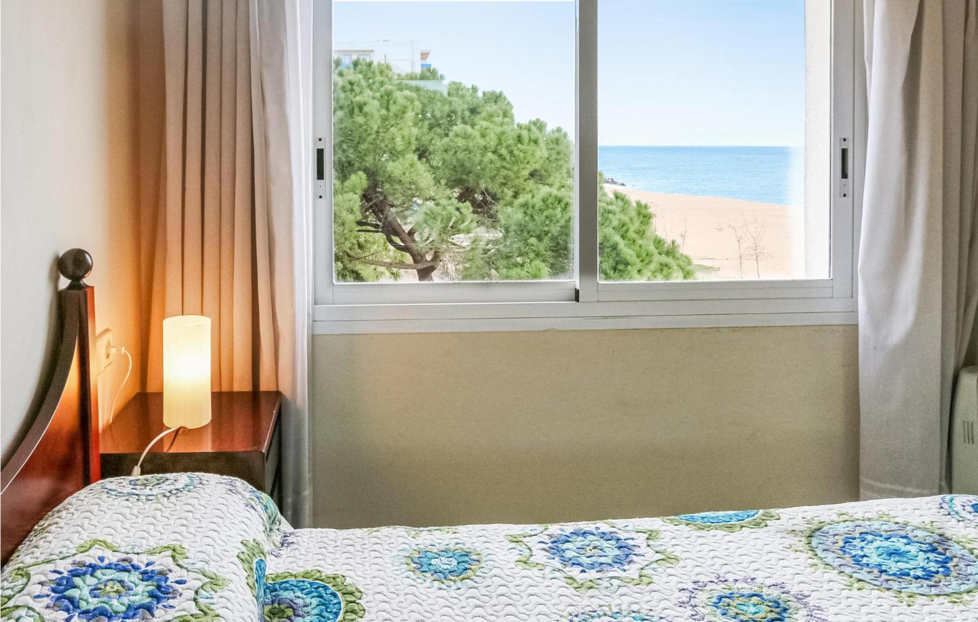 Awesome Apartment In Santa Susanna With Kitchen Екстериор снимка