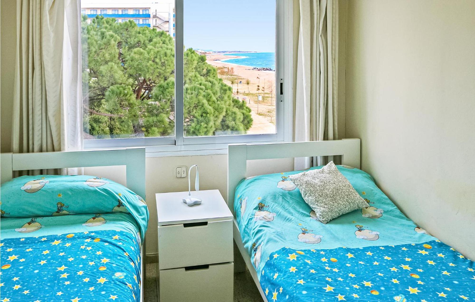 Awesome Apartment In Santa Susanna With Kitchen Екстериор снимка